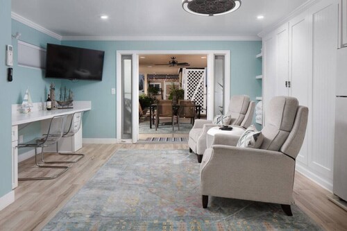 Suite with Rooftop Deck and Ocean Views in Mission