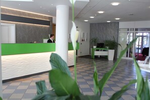 Unclassified image, 4 of 21, button - Comfort single room - H + Hotel Erfurt (Erfurt)