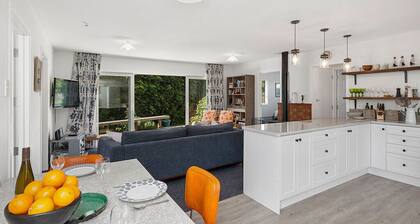 Great Lake Oasis - Kuratau Holiday Home