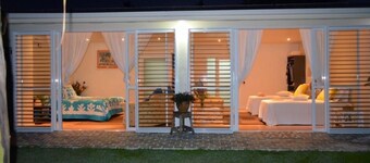 Ideal for Families or Groups of 8 Guests - Unlimited Wifi