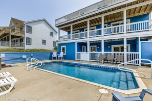 Pool - In Between Dreams | 1432 ft from the beach | Private Pool, Hot Tub, Dog Friendly | Duck (Duck)