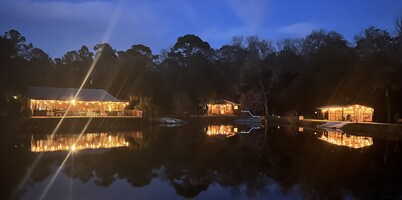 Lake Retreat of Steinhatchee- The place for scallop season, fun and memories!!