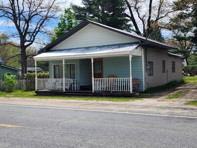 Brethren Eclectic Charm, Tippy Dam, Little River Casino, Fishing, Hunting.