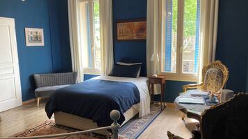 1 chambre, fer et planche Ă  repasser, Wi-Fi gratuit, draps fournis
