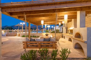 Outdoor dining - Ivoni Villa, Spacious Family Retreat • Pool & Play (Perama)