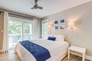5 bedrooms, WiFi, bed sheets