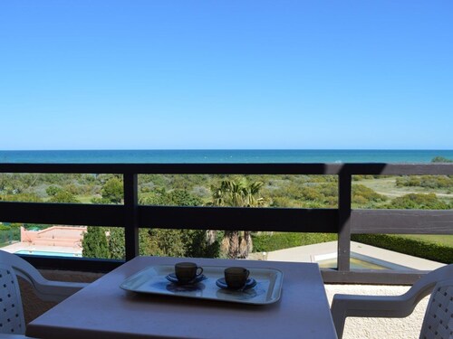2-room apartment with mezzanine, pool, and parking in Saint Cyprien