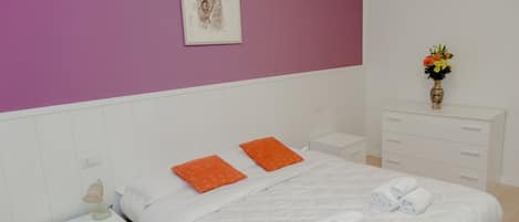 1 bedroom, iron/ironing board, Internet