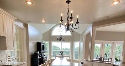 Exquisite Estate on 10 acres in North Albany. 15 minutes to OSU.