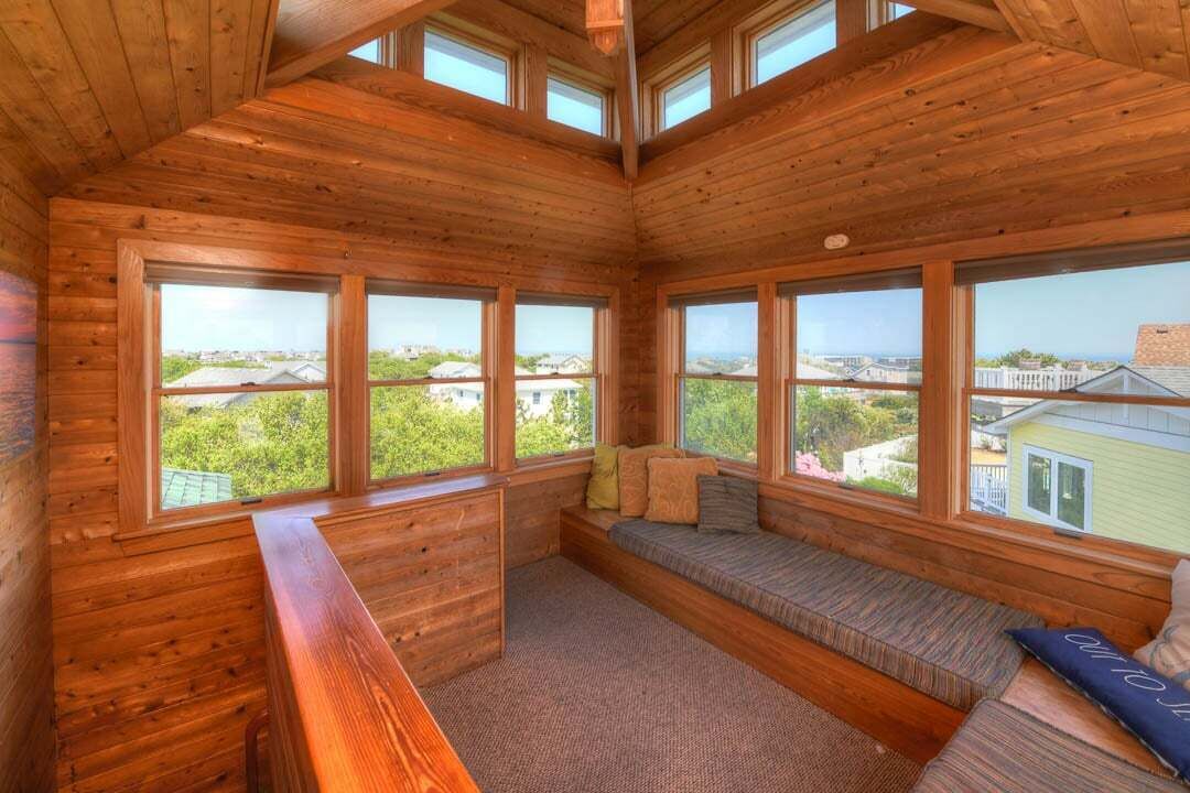 TV, Netflix, DVD player, streaming services