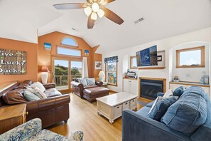 TV, fireplace, DVD player