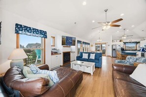 TV, fireplace, DVD player