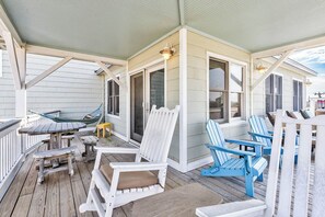 Outdoor dining - No Wake Zone | 164 ft from the beach | Dog Friendly, Hot Tub | Nags Head (Nags Head)