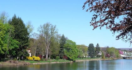 PA Wilds: easy drive Elk Herd, Punxsy Phil, Susquehanna Rvr, Amish, State Parks
