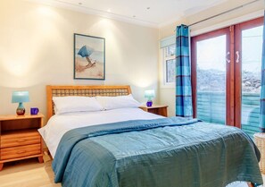 2 bedrooms, in-room safe, iron/ironing board, travel cot