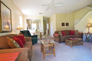TV, DVD player - Smart HDTVs, Largest Regal Palms 4 bed/3.5 bath End Unit 1856 SqFt, Disney Close (DAVENPORT)