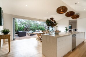 Interior - Capri House - Hear the Roar of the Ocean (Saint Andrews Beach)