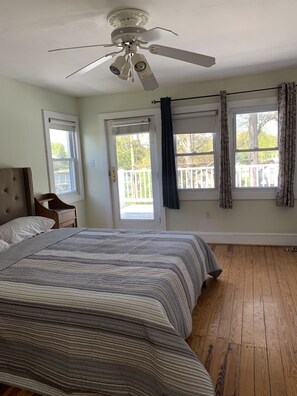 2 عدّة غرف نوم وواي فاي وملاءات أسرّة