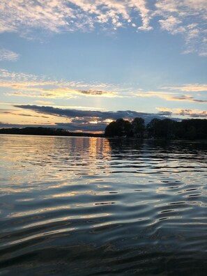 靠近海滩、沙滩毛巾