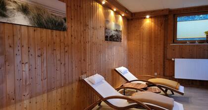 Ferienwohnung 'Puppenstube' ruhige Lage, Sauna , W-LAN , Garten