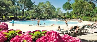 Appartement voor 5 in recreatiecomplex met zwembad, strandwandeling