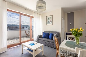 Fernseher, Stereoanlage