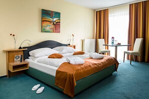 Unclassified image, 4 of 23, button - Comfort double room with extra bed - H + Hotel Erfurt (Erfurt)