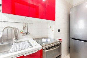 Microondas, horno y parrilla de estufa