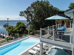 Terrace/patio - Bella Sound | Sound Front | Community Pool, Hot Tub | Duck (Duck)