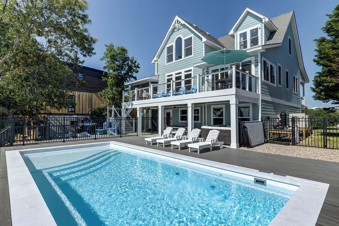 Bella Sound | Sound Front | Community Pool, Hot Tub | Duck