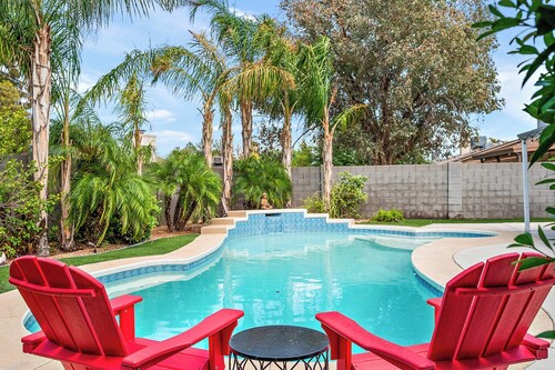 Gilbert Home, Walk to Downtown, Restaurants, Nightlife 10+ location!