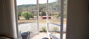 Ainutlaatuinen maatila kunnostetussa meijerissä