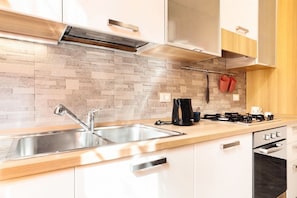 Microwave, oven, stovetop, dishwasher