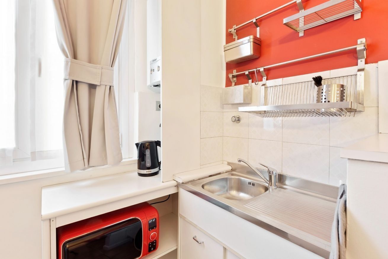 Fridge, microwave, stovetop, toaster
