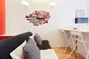 Living area - NEW! Your apartment in the heart of Isola! (Milano)