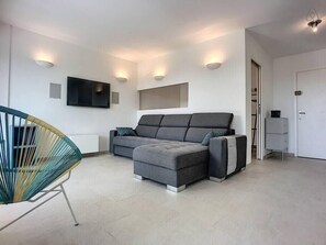 TV, stereo - (028) Le Pool Garden à Antibes (Antibes)