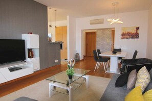 TV - Laguna Golf Mar By Vilamoura Sun-Golf Course view (Quarteira)