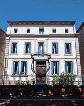 Exterior - Bed & Breakfast with Pool & Garden (Saint-Laurent-de-la-Cabrerisse)