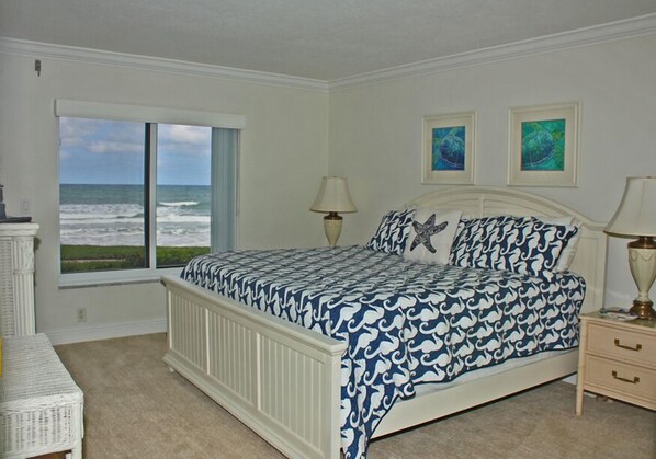 3 bedrooms, bed sheets