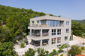 Exterior - Exclusive ground floor apartment in Sveta Marina, Istria - right by the sea (Sveta Marina, Labin)