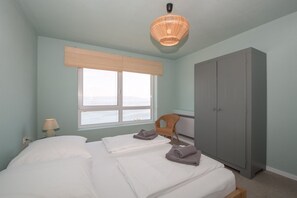 2 bedrooms, in-room safe, travel cot, free WiFi - Exclusive ground floor apartment in Sveta Marina, Istria - right by the sea (Sveta Marina, Labin)