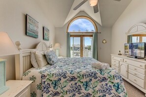 8 habitaciones, internet y ropa de cama 