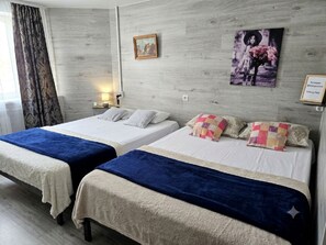 2 bedrooms, iron/ironing board, WiFi, bed sheets - 1 room apartment Center (Râşcani)
