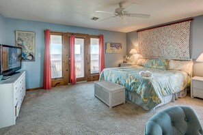 4 bedrooms, internet, bed sheets - The Porch Life | Oceanfront | Hot Tub | Nags Head (Nags Head)