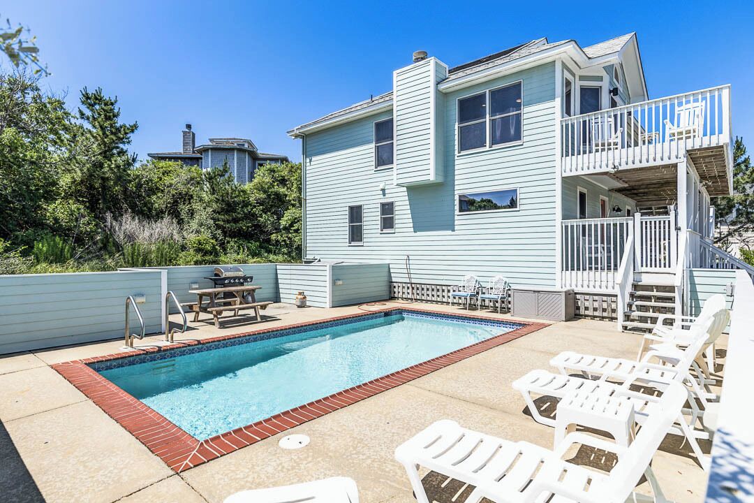 The Sandy Peach | 950 ft from the beach | Private Pool, Hot Tub | Duck