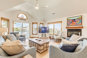 TV, fireplace, DVD player, stereo