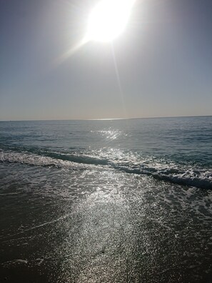 Beach nearby, sun-loungers - Bruzzano Zeffirio: apartments - 4 rooms - 6/9 personsCasa con giardino e vista mare (bruzzano zeffirio)