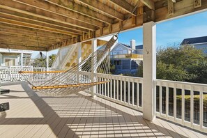 Terrace/patio - Belle Haven | 499 ft from the beach | Community Pool | Corolla (Corolla)