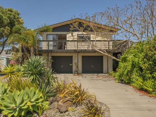 Jacaranda Lodge - Whangamata Upstairs Unit