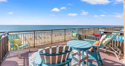 Amazing Views From Your Private Beachfront Patio!